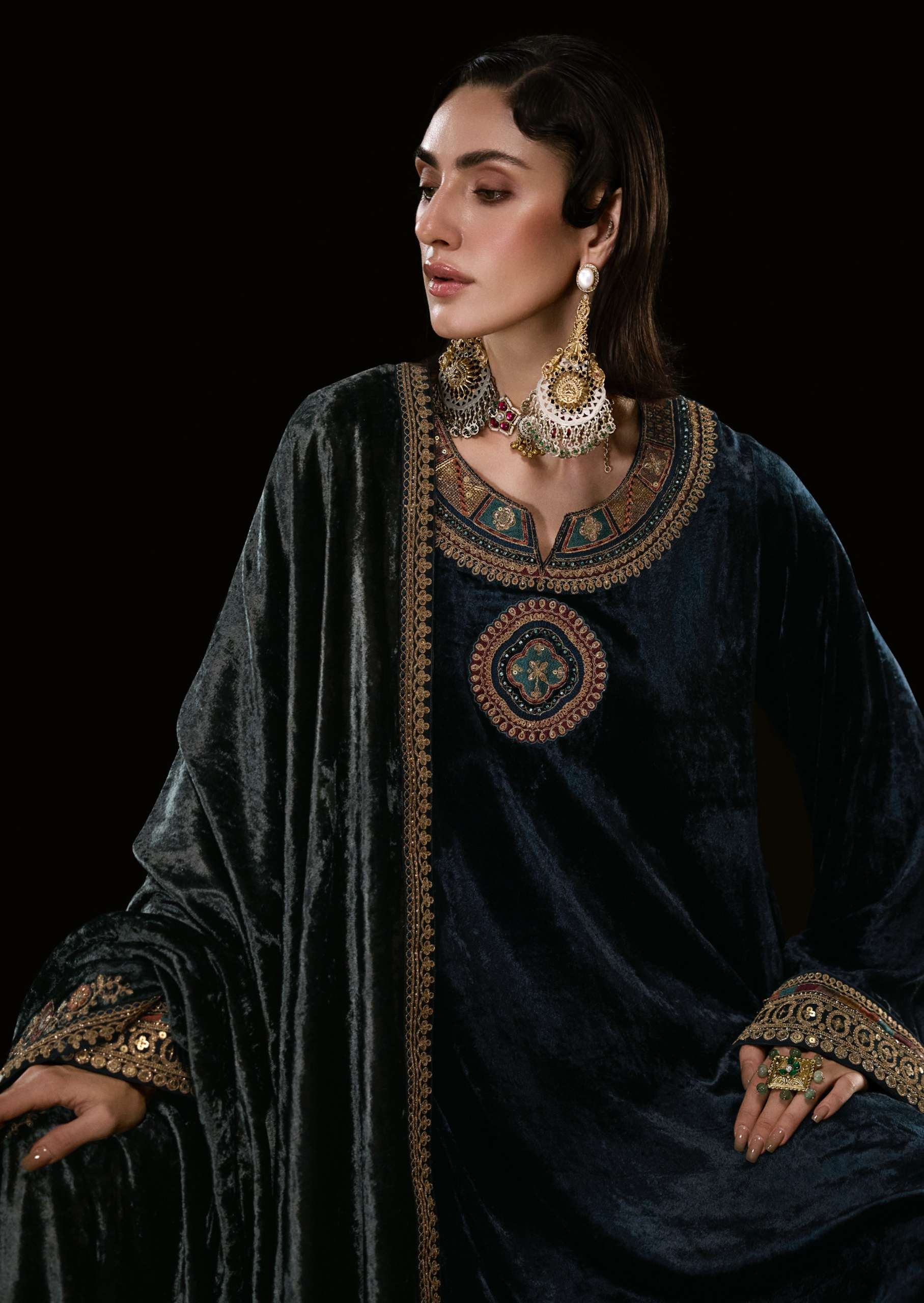 Aiqa Lifestyle - The Royal Chaper 