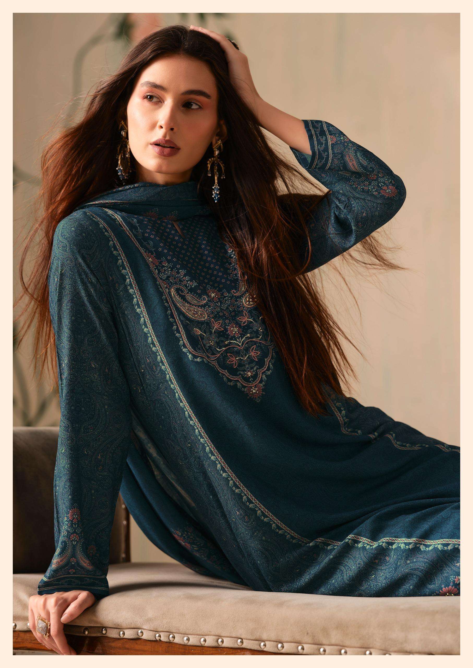 Virva Clothing - Parizad