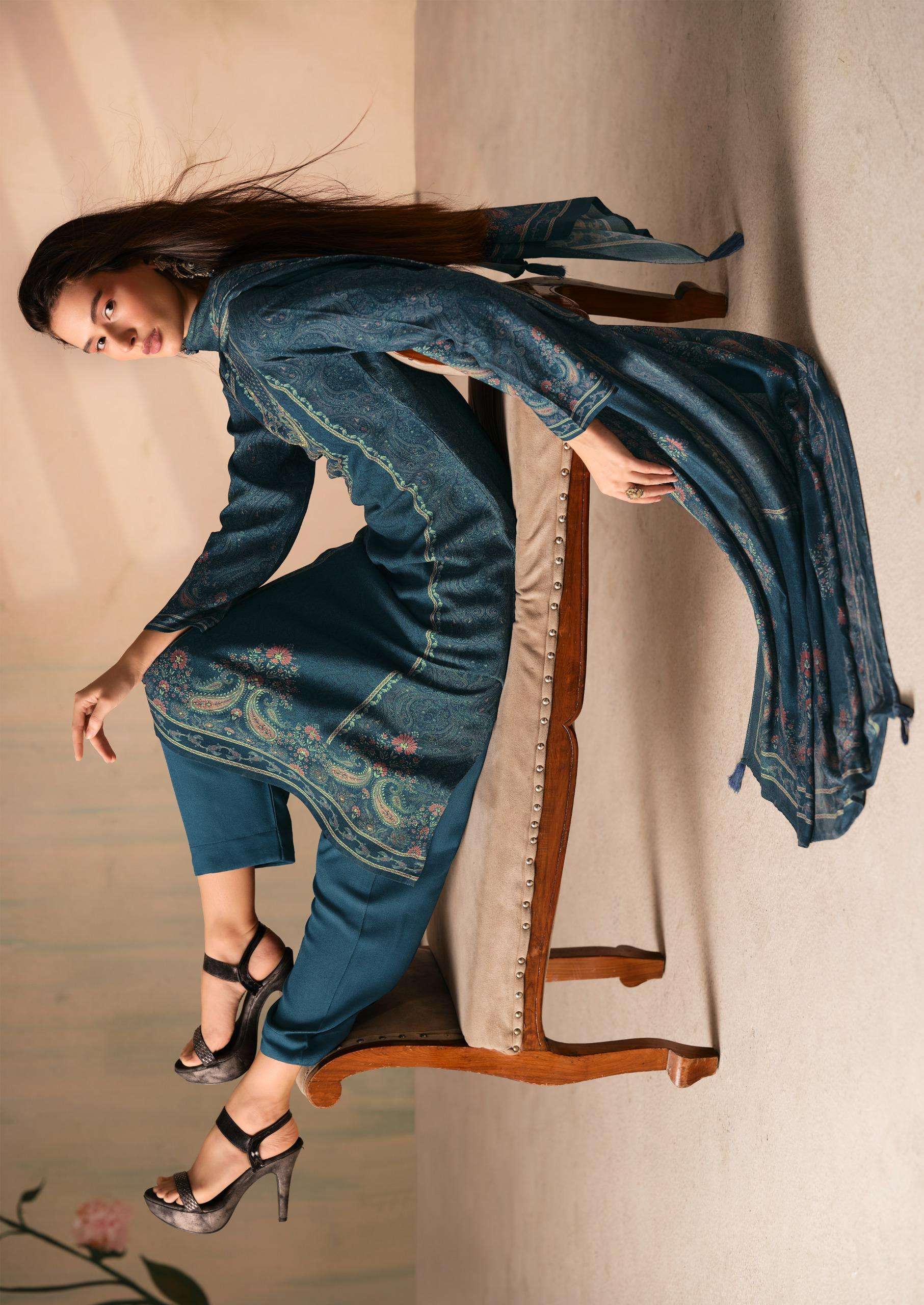 Virva Clothing - Parizad